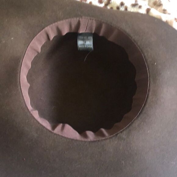 Wool hat  - Picture 4 of 4